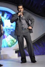 Salman Khan at the Launch of Bigg Boss 6 in Mumbai on 16th Sept 2012 (75).JPG